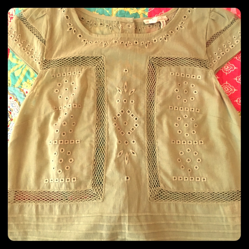 Anthropologie green lacey Blouse